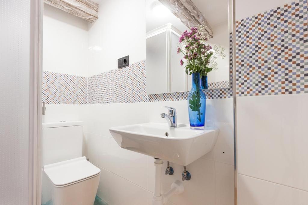 Apartamento Vintage En El Centro De Малага Екстер'єр фото